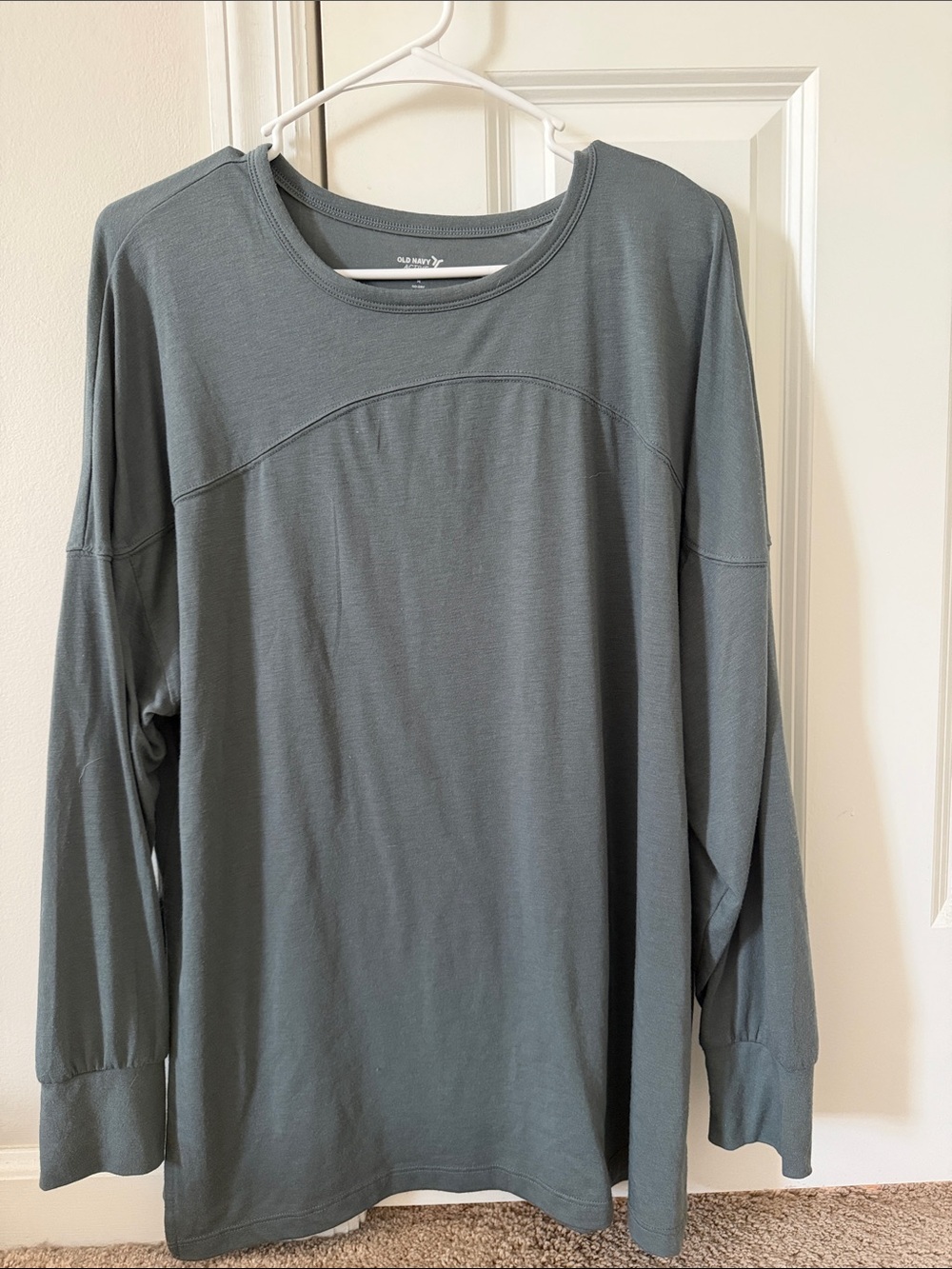 Old Navy Active Women's Long-Sleeve Crewneck Shirt - Slate Blue Gray